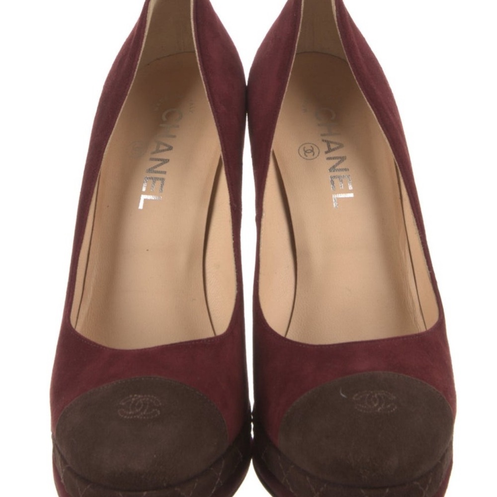 CHANEL Red and Brown Heels Two-Toned Pumps